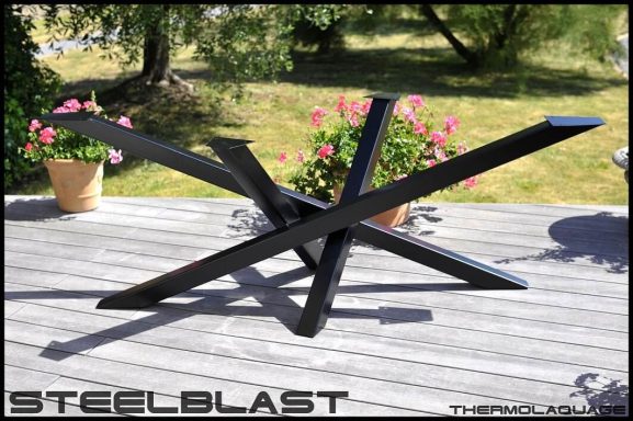 Pied de table métal acier.