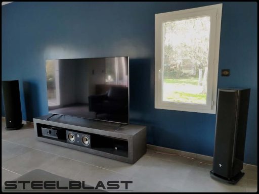 Meuble TV béton ciré.